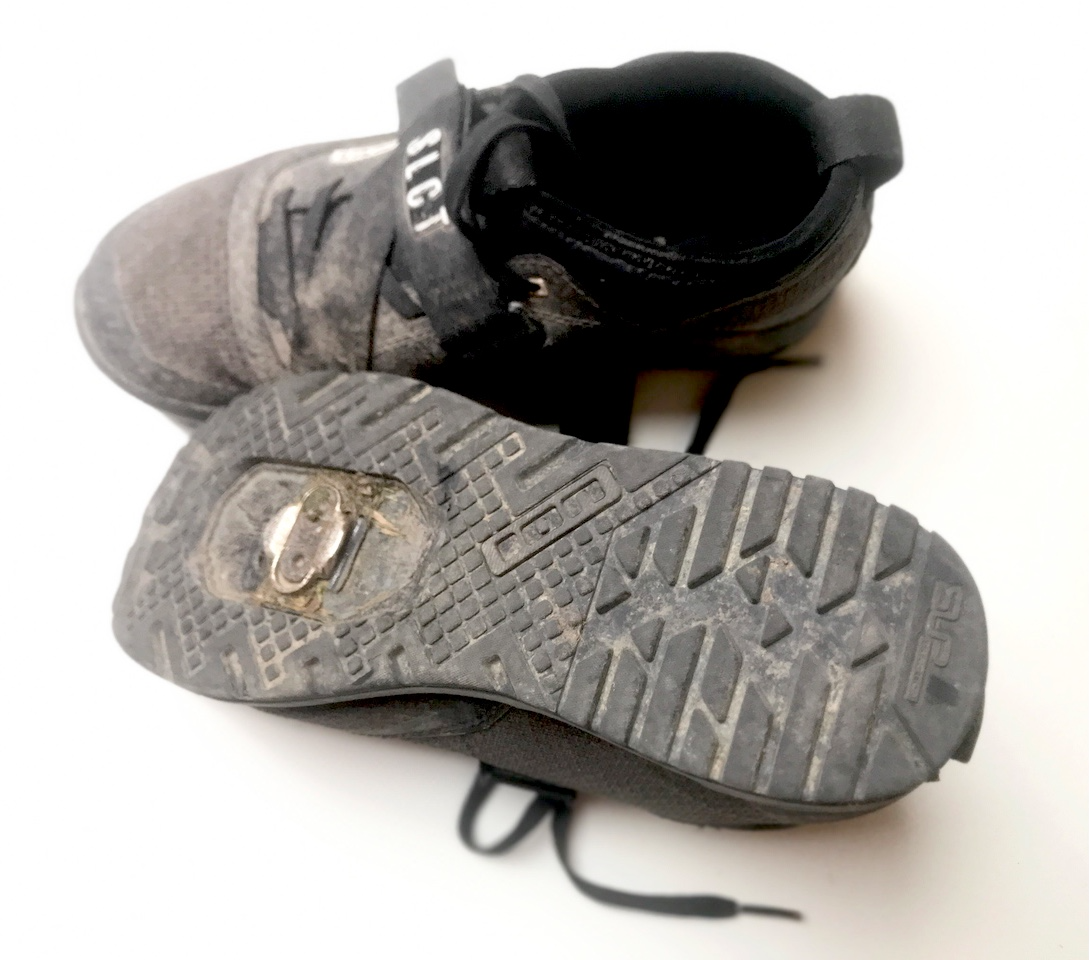 What Shoes To Wear Mountain Biking? (Complete Guide) - Bike Faff