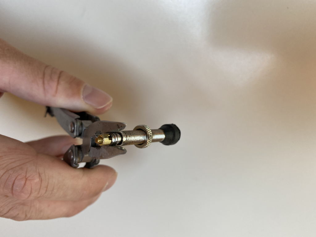 How to Remove a Presta Valve Core Without A Tool