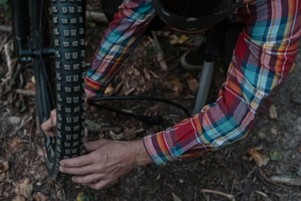 Folding vs Wire Bead Tires